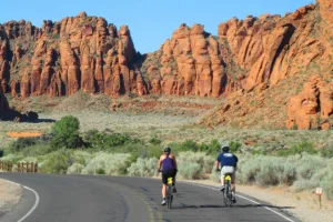 Utah Red Rocks 2 Cyclists