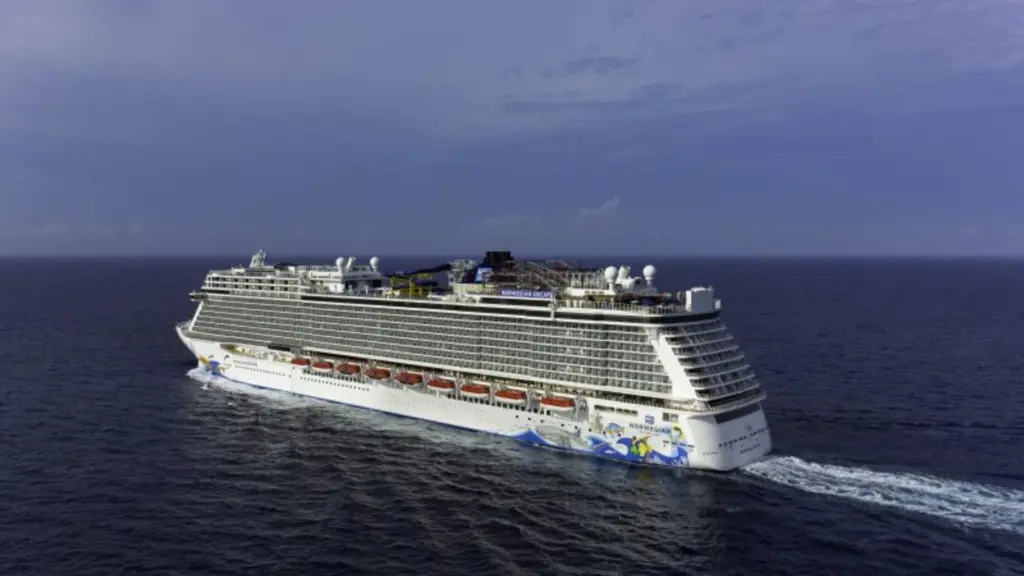 Norwegian Escape (1)