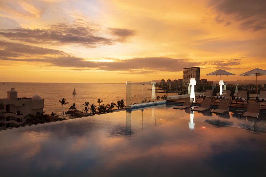 Crown Paradise